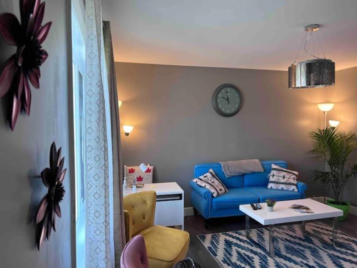 Maison Chaleureuse, Energetique Et Florale Sherbrooke Bagian luar foto
