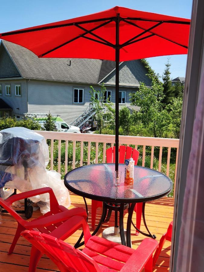 Maison Chaleureuse, Energetique Et Florale Sherbrooke Bagian luar foto